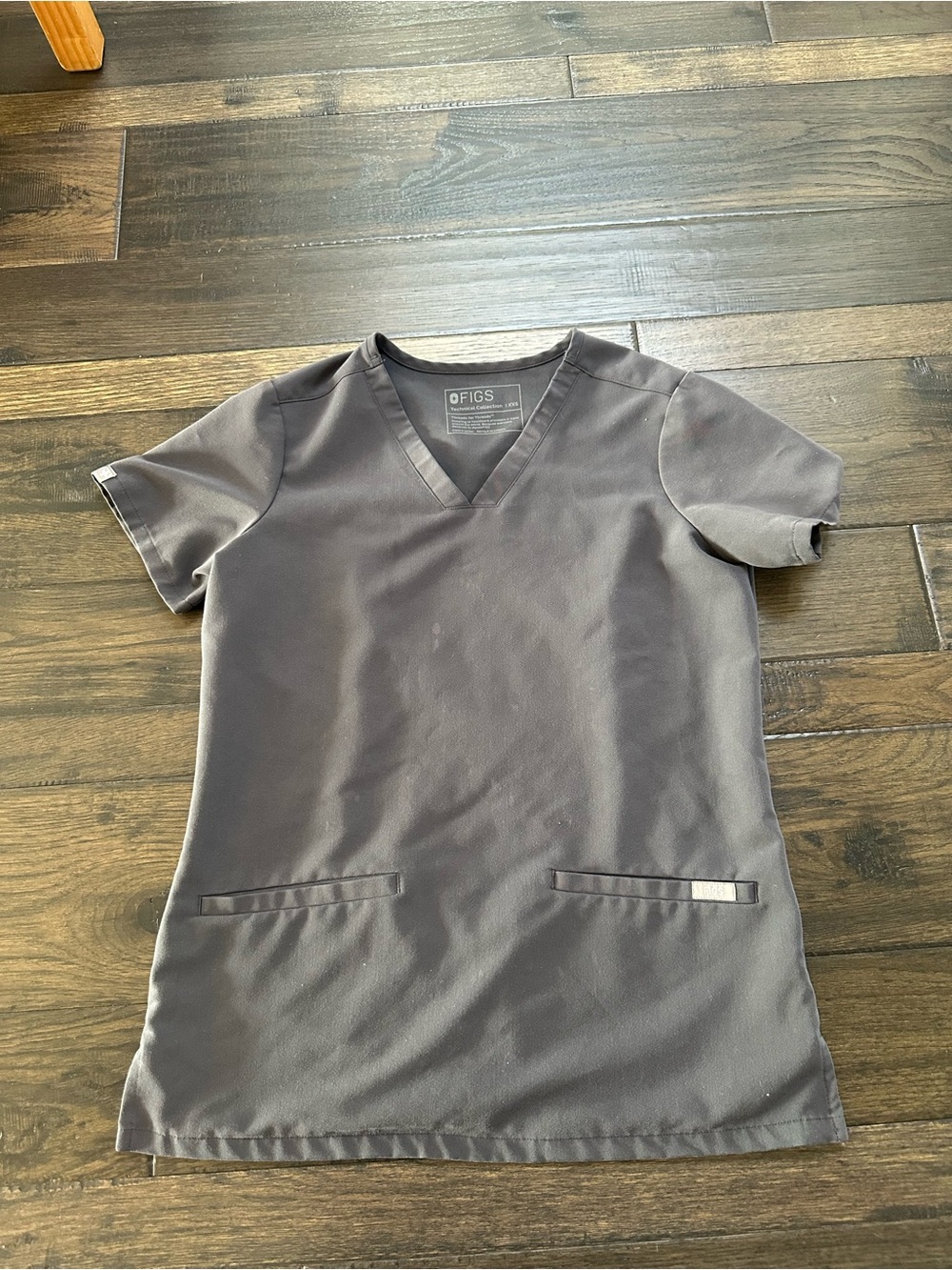 FIGS Casma Scrub Top XXS – Charcoal Gray